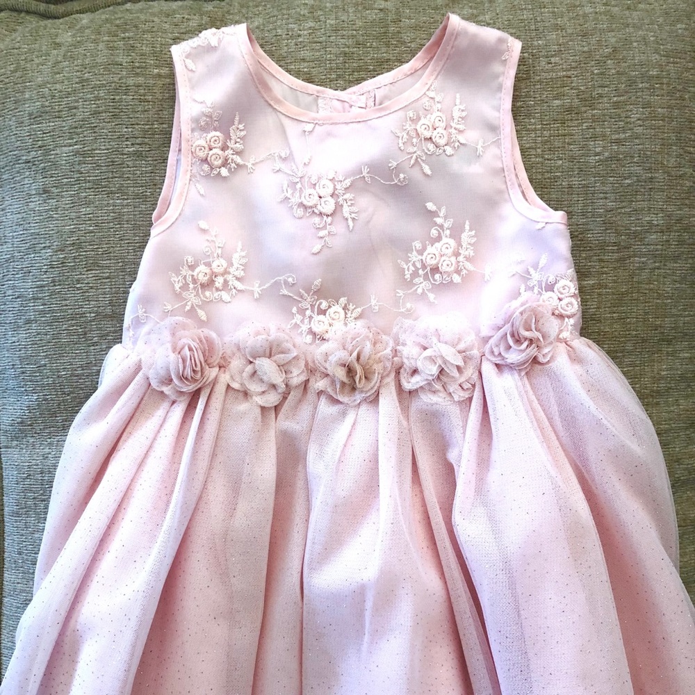 Toddler dress 24months like new